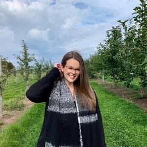 Meet your Posher, Megan